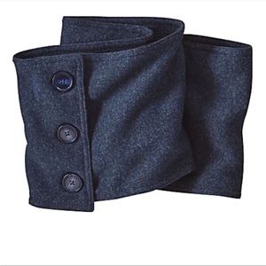 Patagonia Women’s Better Sweater Button Infinity Scarf